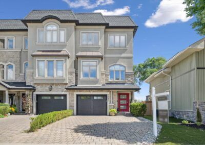 1081 Beach Blvd, Hamilton