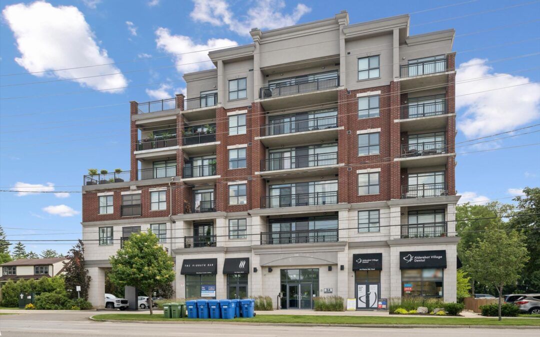 #208-34 Plains Road E, Burlington