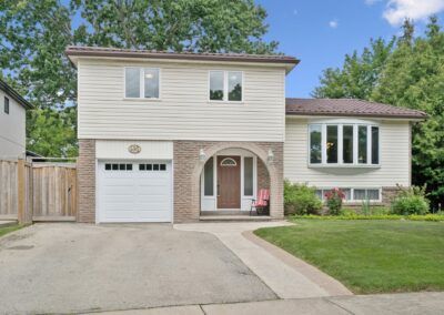 495 Tipperton Crescent, Oakville