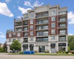 #208-34 Plains Road E, Burlington